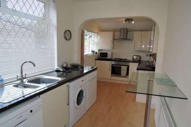  Image of 3 Bedroom Semi-Detached for sale at PARK ROAD GATLEY CHEADLE, SK8 4HW