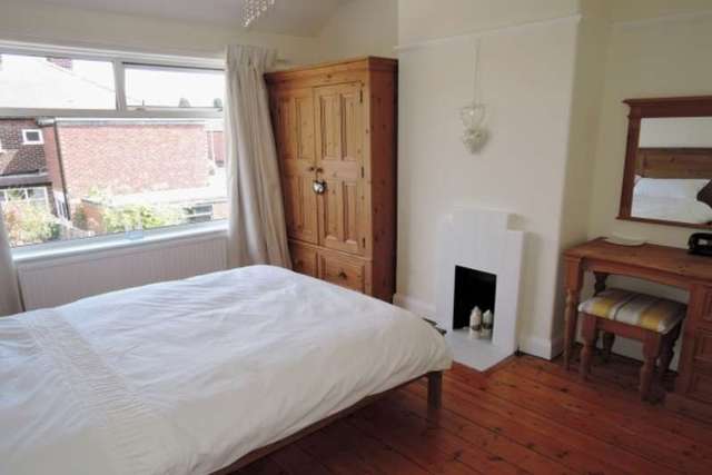  Image of 3 Bedroom Semi-Detached for sale at PARK ROAD GATLEY CHEADLE, SK8 4HW