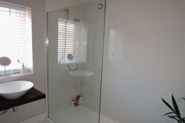  Image of 3 Bedroom Semi-Detached for sale at PARK ROAD GATLEY CHEADLE, SK8 4HW