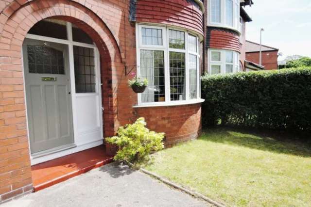  Image of 3 Bedroom Semi-Detached for sale at PARK ROAD GATLEY CHEADLE, SK8 4HW