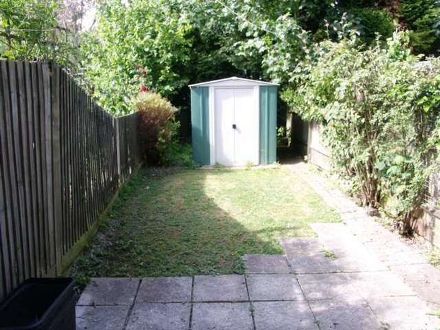  Image of 1 Bedroom Terraced to rent at Pheasant Close  Tring, HP23 5EQ