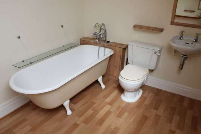  Image of 3 Bedroom Semi-Detached to rent at Plymstock Plymouth Devon, PL9 9JS