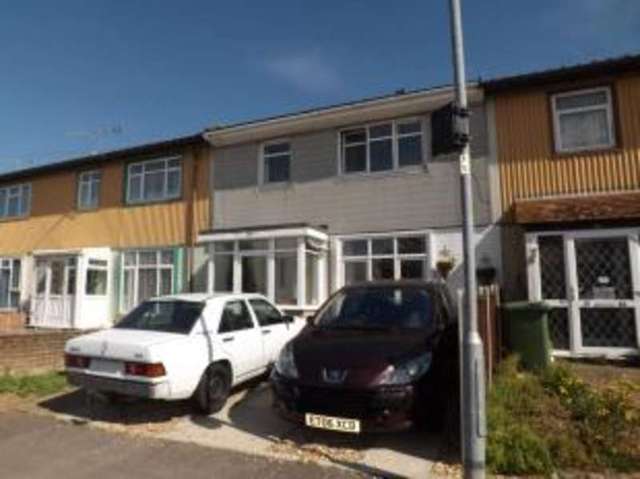  Image of 3 Bedroom Terraced for sale at Portsmouth Hampshire Wymering, PO6 4JQ