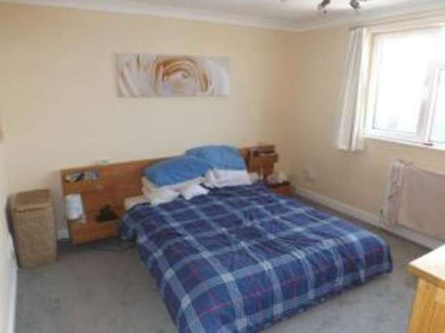  Image of 3 Bedroom Terraced for sale at Portsmouth Hampshire Wymering, PO6 4JQ