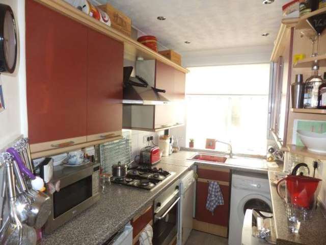  Image of 1 Bedroom Flat to rent at Tunbridge Wells Kent Pembury, TN2 4SL