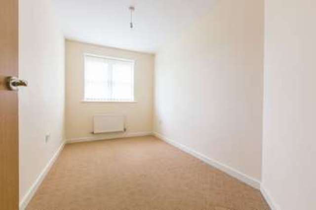  Image of 3 Bedroom Flat to rent at Green Lane Standish Wigan, WN6 0TU