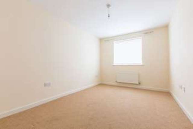  Image of 3 Bedroom Flat to rent at Green Lane Standish Wigan, WN6 0TU