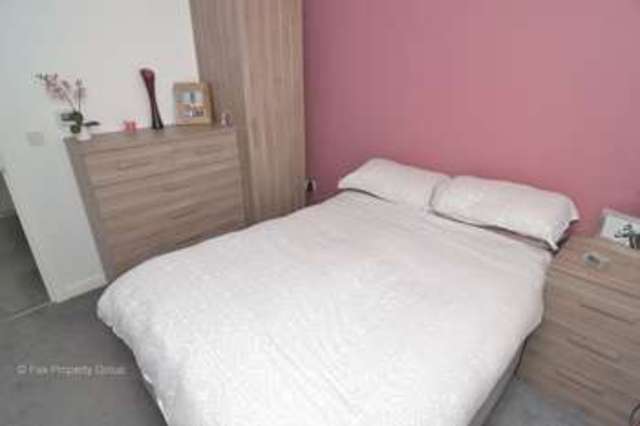  Image of 2 Bedroom Semi-Detached for sale at Claremont Crescent  Rayleigh, SS6 9GZ