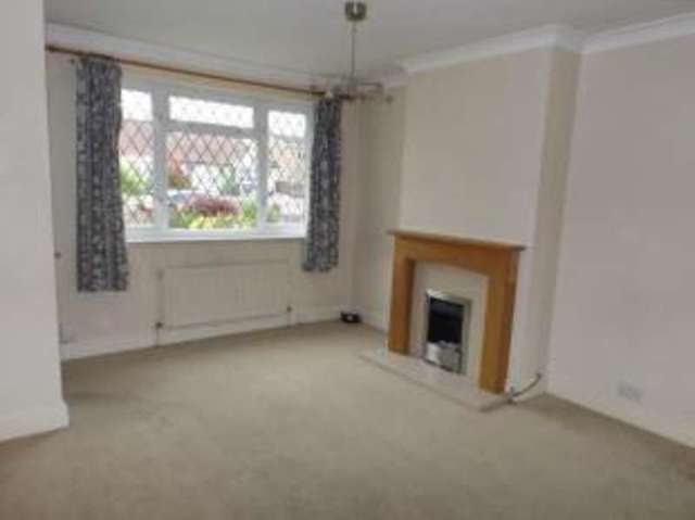  Image of 3 Bedroom Terraced for sale at Reading Berkshire Shinfield, RG2 8TD