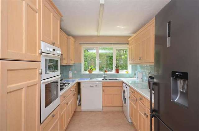  Image of 4 Bedroom Detached for sale at Temple Ewell Dover Dover, CT16 3HW