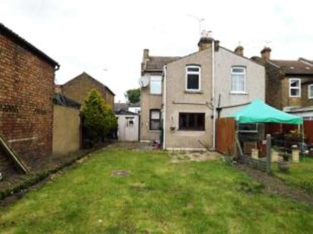  Image of 2 Bedroom Semi-Detached for sale at Romford  Romford, RM1 2RX