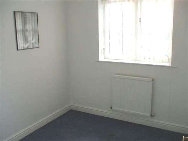  Image of 2 Bedroom Detached to rent at Little Neston, CH64 9WQ