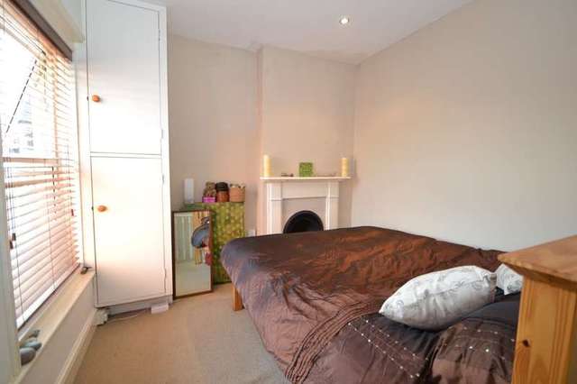  Image of 1 Bedroom Flat to rent at Salisbury, SP2 7BS