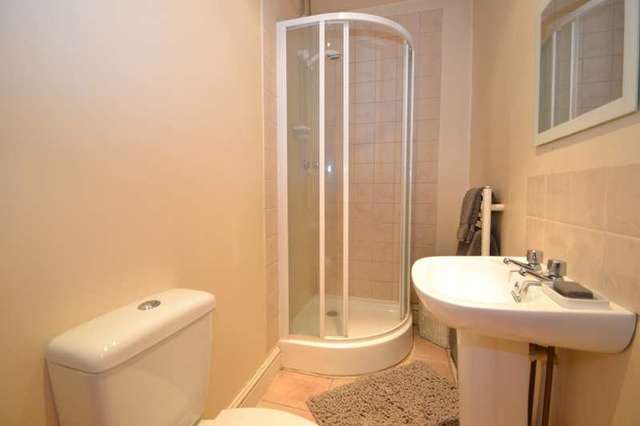  Image of 1 Bedroom Flat to rent at Salisbury, SP2 7BS