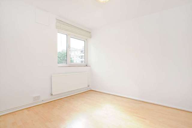  Image of 1 Bedroom Flat to rent at Somerford Grove Estate Stoke Newington London, N16 7TN
