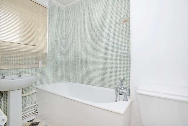  Image of 1 Bedroom Flat to rent at Somerford Grove Estate Stoke Newington London, N16 7TN