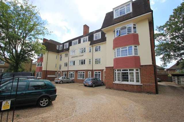  Image of 2 Bedroom Flat to rent at Kingston Upon Thames Surrey, KT1 2SB