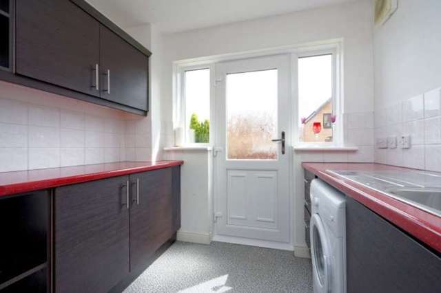  Image of 3 Bedroom Detached Villa for sale at Erskine, PA8 7DT