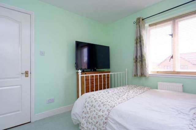  Image of 3 Bedroom Detached Villa for sale at Erskine, PA8 7DT