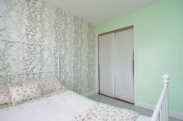  Image of 3 Bedroom Detached Villa for sale at Erskine, PA8 7DT