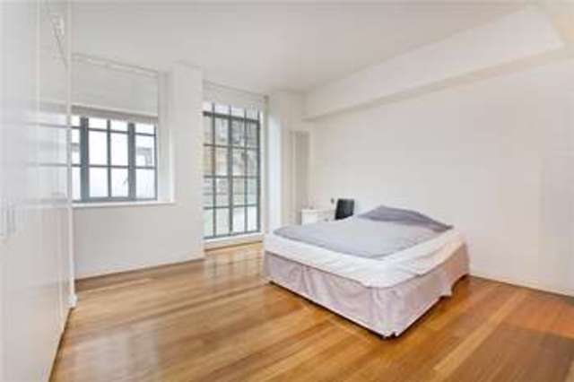  Image of 2 Bedroom Flat to rent at Barbican London Farringdon, EC1M 4BU