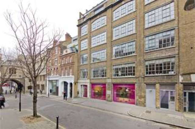  Image of 2 Bedroom Flat to rent at Barbican London Farringdon, EC1M 4BU