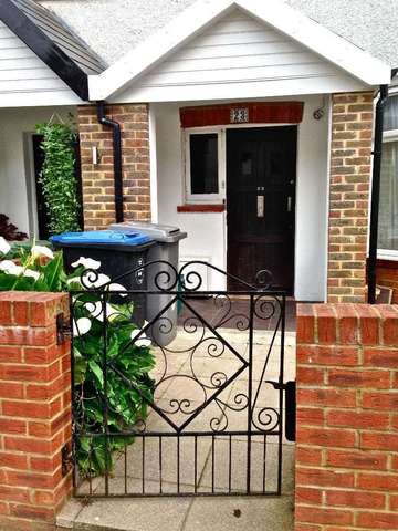  Image of Studio to rent at Station Approach Sudbury Wembley, HA0 2LA