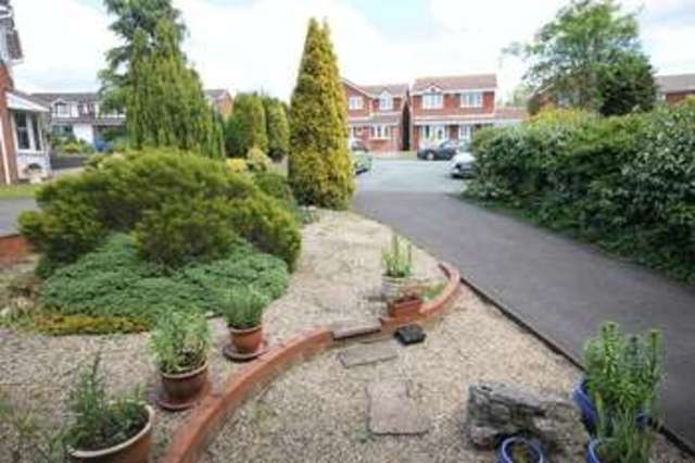  Image of 4 Bedroom Detached to rent at Swallowdale Walsall Wood Walsall, WS9 9RE