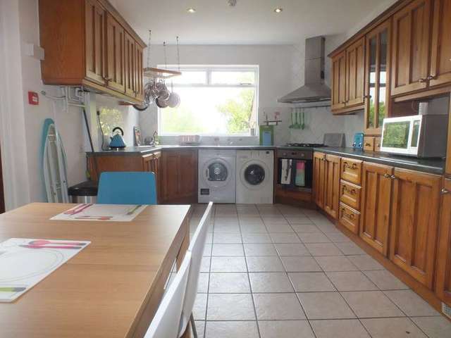  Image of 1 Bedroom Detached to rent at Reading Berkshire Reading, RG30 2LX