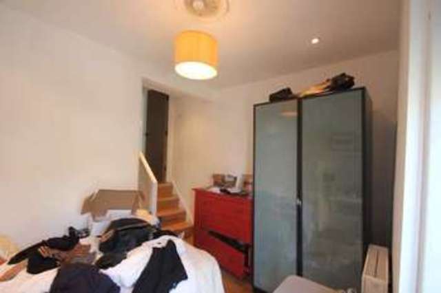  Image of 2 Bedroom Flat to rent at London N8 9NH Hornsey, N8 9NH