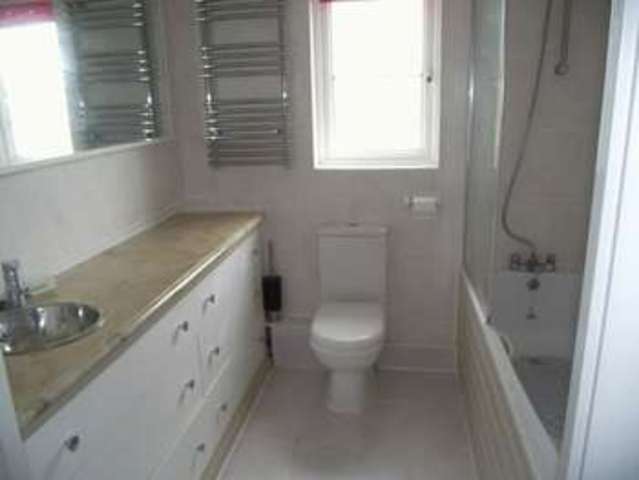  Image of 2 Bedroom Flat to rent at Wakeford Way Warmley Bristol, BS30 5HU