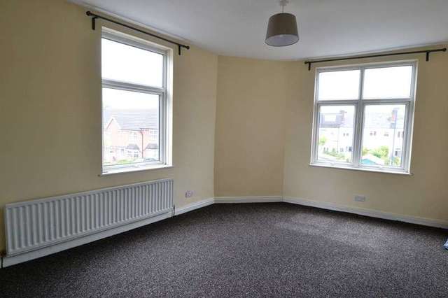  Image of 3 Bedroom End of Terrace to rent at Warren Road Stirchley Birmingham, B30 2NY