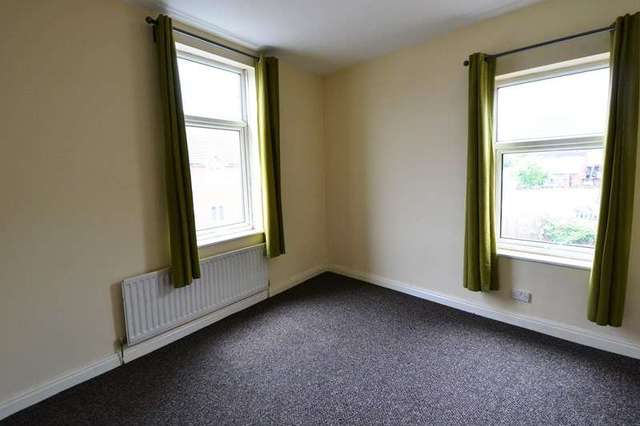  Image of 3 Bedroom End of Terrace to rent at Warren Road Stirchley Birmingham, B30 2NY