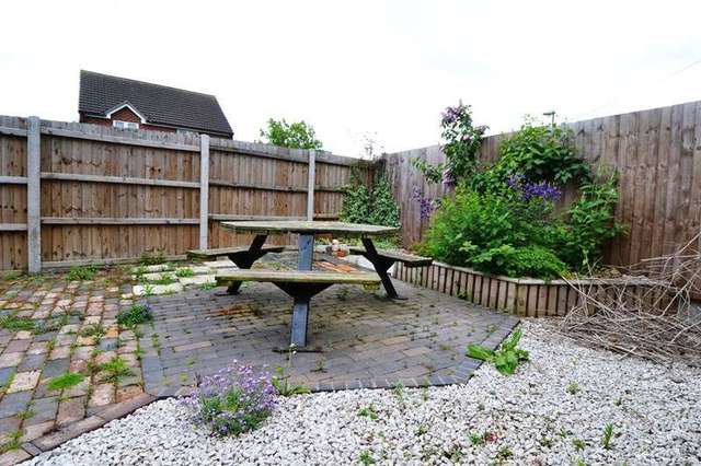  Image of 3 Bedroom End of Terrace to rent at Warren Road Stirchley Birmingham, B30 2NY