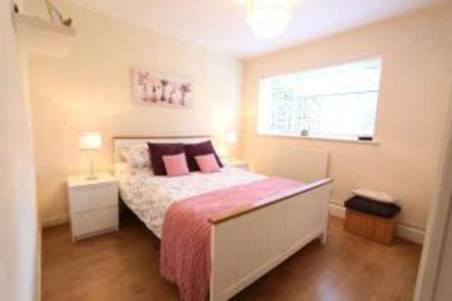  Image of 2 Bedroom Flat for sale at Cardiff Caerdydd Pentwyn, CF23 7BE