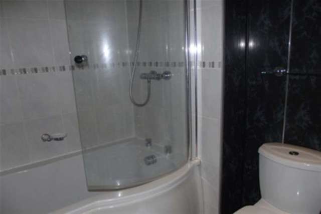  Image of 2 Bedroom Flat to rent at Bury, BL8 2NX