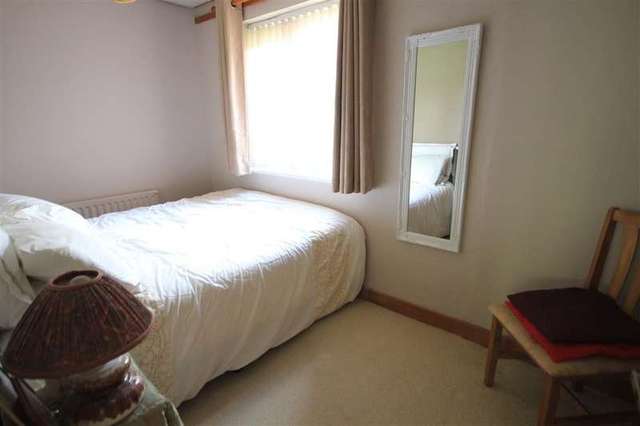  Image of 3 Bedroom Detached for sale at Reading, RG30 2RP