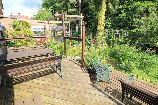  Image of 3 Bedroom Detached for sale at Reading, RG30 2RP