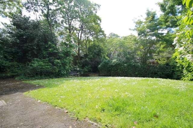  Image of 1 Bedroom Flat to rent at Kingston, KT2 7TU