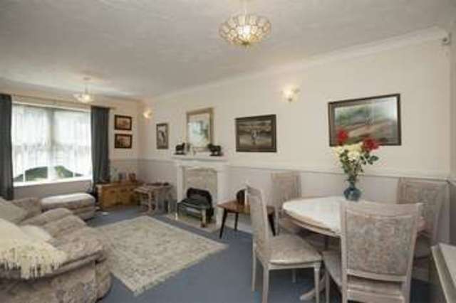  Image of 1 Bedroom Flat for sale at Wilson Green Binley Coventry, CV3 2TN