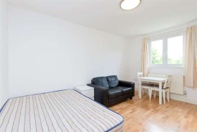  Image of Studio to rent at Windsor Road  Ealing, W5 3UP
