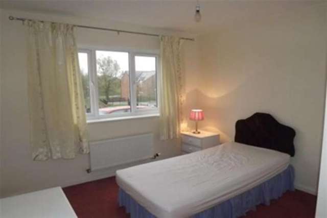  Image of 2 Bedroom Detached to rent at Liverpool, L32 5SU