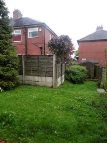  Image of 2 Bedroom Property for sale at Oldham Lancashire Oldham, OL1 4DF