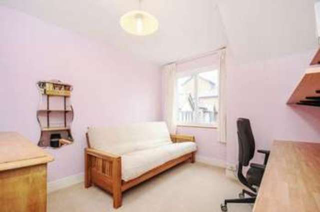  Image of 3 Bedroom Flat to rent at Alfredston Place  Wantage, OX12 8DL