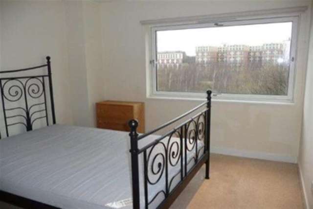  Image of 2 Bedroom Flat to rent at Glasgow, G4 0SZ