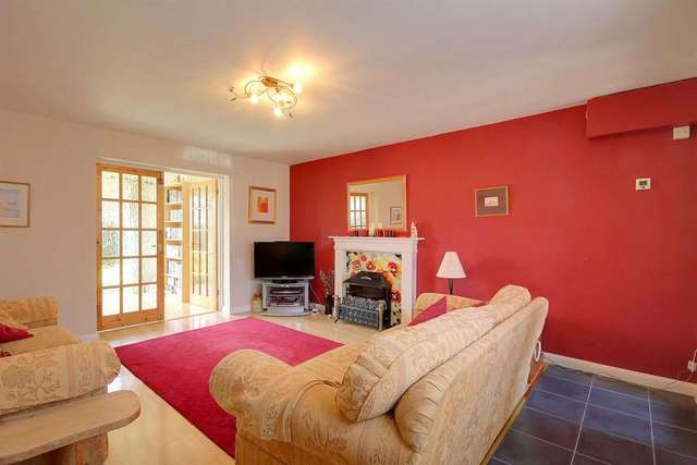  Image of 4 Bedroom Detached for sale at Berkeley Square  Hemel Hempstead, HP2 7QR