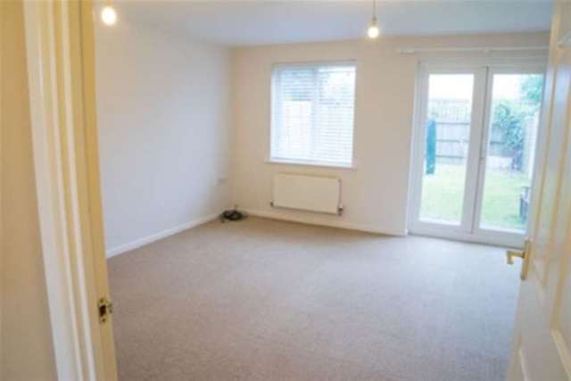  Image of 3 Bedroom Detached to rent at Biggleswade, SG18 8BH