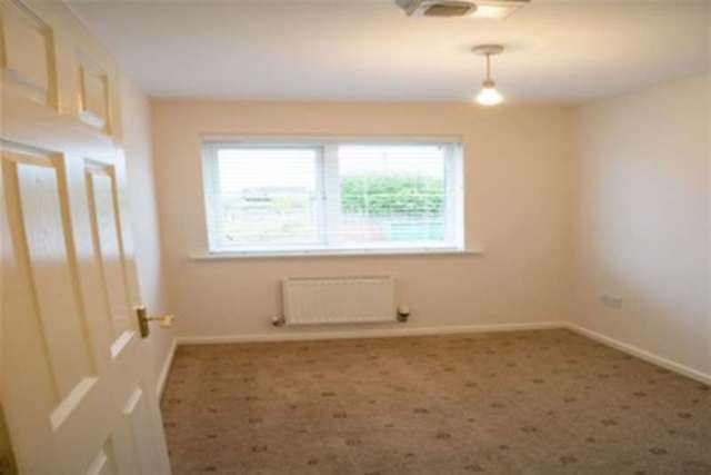  Image of 3 Bedroom Detached to rent at Biggleswade, SG18 8BH