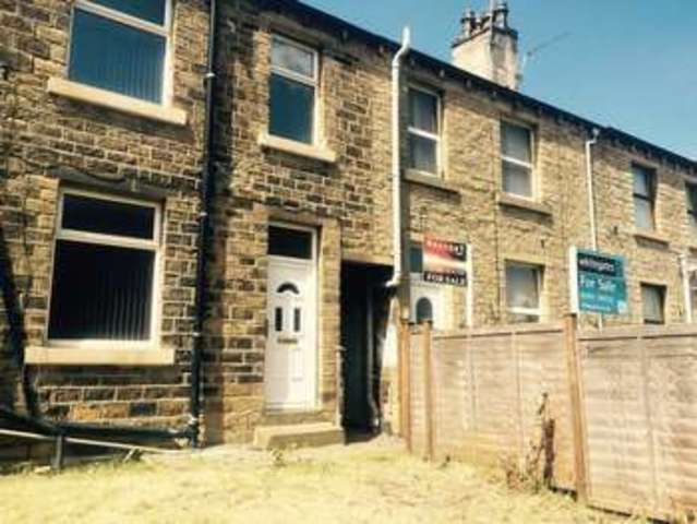  Image of 2 Bedroom Terraced to rent at Blacker Road North  Huddersfield, HD1 5HQ