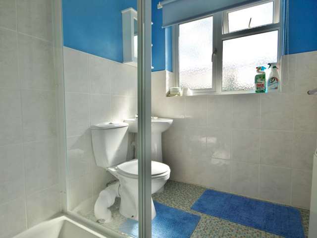  Image of 2 Bedroom Detached for sale at Blenheim Drive Launton Bicester, OX26 5EA